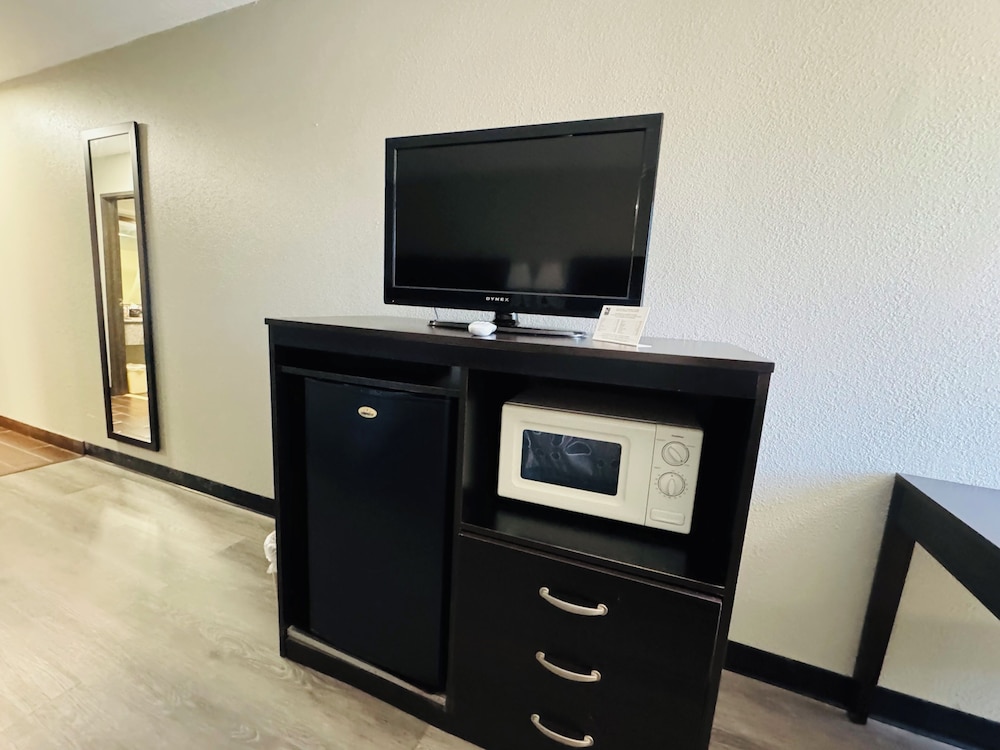 Quality Inn & Suites Centerville - photo 9