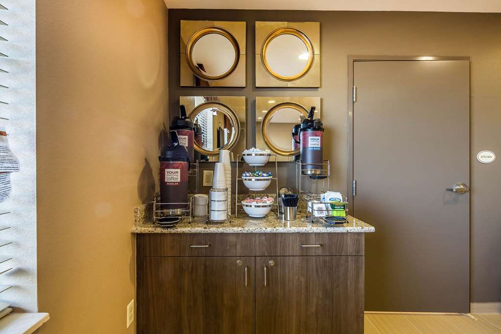 Suburban Studios Midland I 20 - photo 19