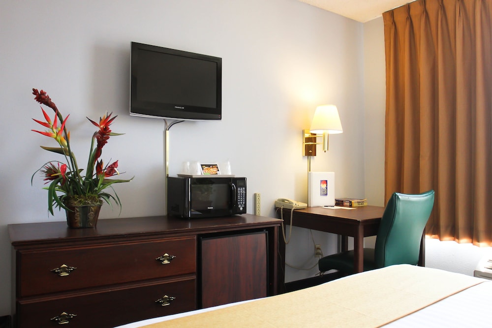 Clover Island Inn - photo 19