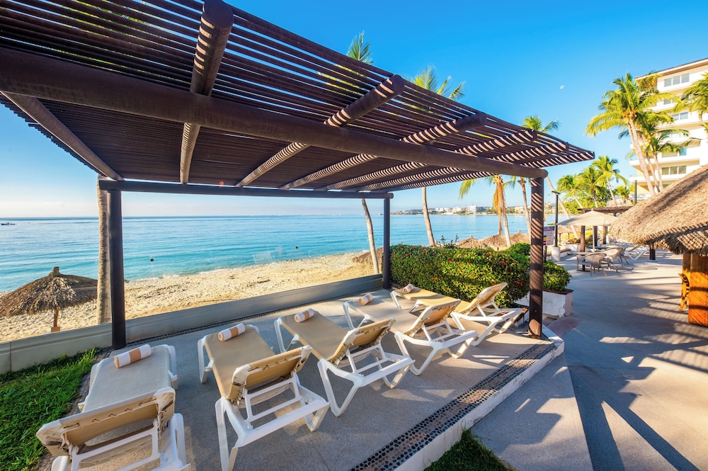 Vista Vallarta All Suites on the Beach