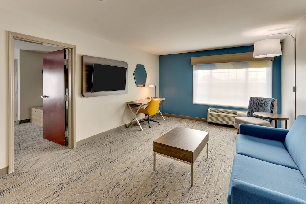 Holiday Inn Express & Suites Ardmore by IHG - photo 23