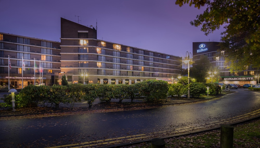 Hilton Birmingham Metropole — 4-Star Luxury Hotel in Birmingham, United Kingdom