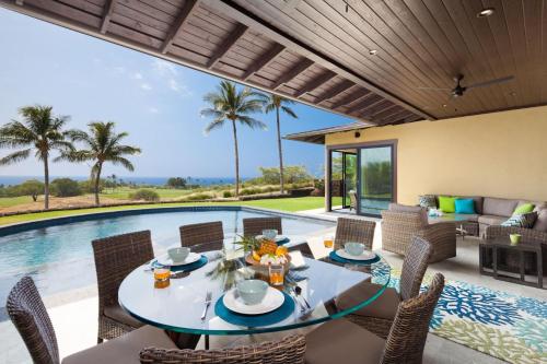 Mauna Kea High Bluffs Home — 4-Star Luxury Hotel in Waimea, United States