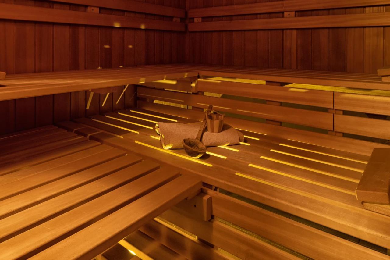 Exklusive Neubau Ferienwohnung mit Fernsicht — 4-Star Luxury Hotel in Konstanz, Germany