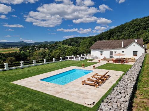 Villa Lindenberg Slovakia — 4-Star Luxury Hotel in Krupina, Slovakia