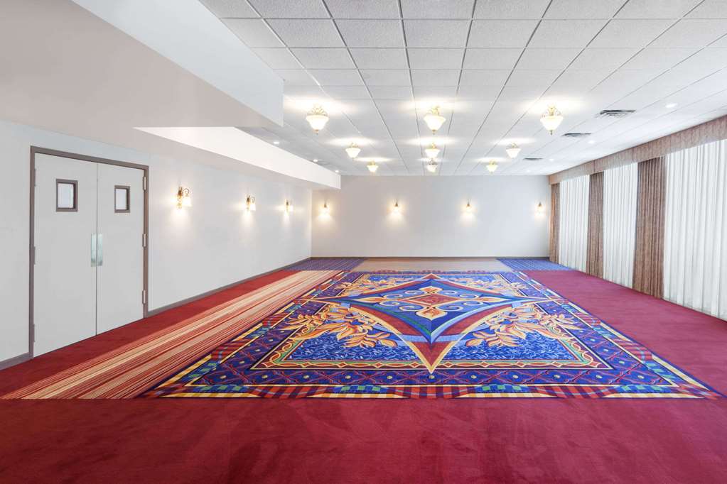 Days Inn by Wyndham Albion - photo 14