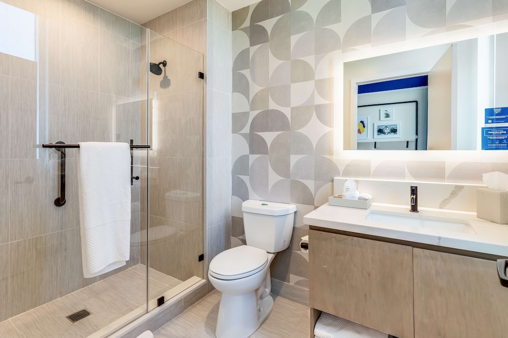 SERENA Hotel Aventura Miami Tapestry Collection by Hilton - photo 46