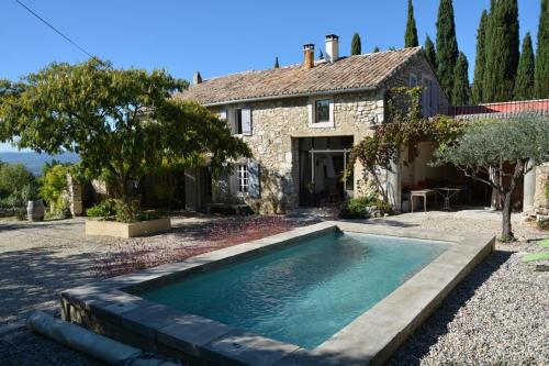 Les Rochettes — hotel in La Garde-Adhemar
