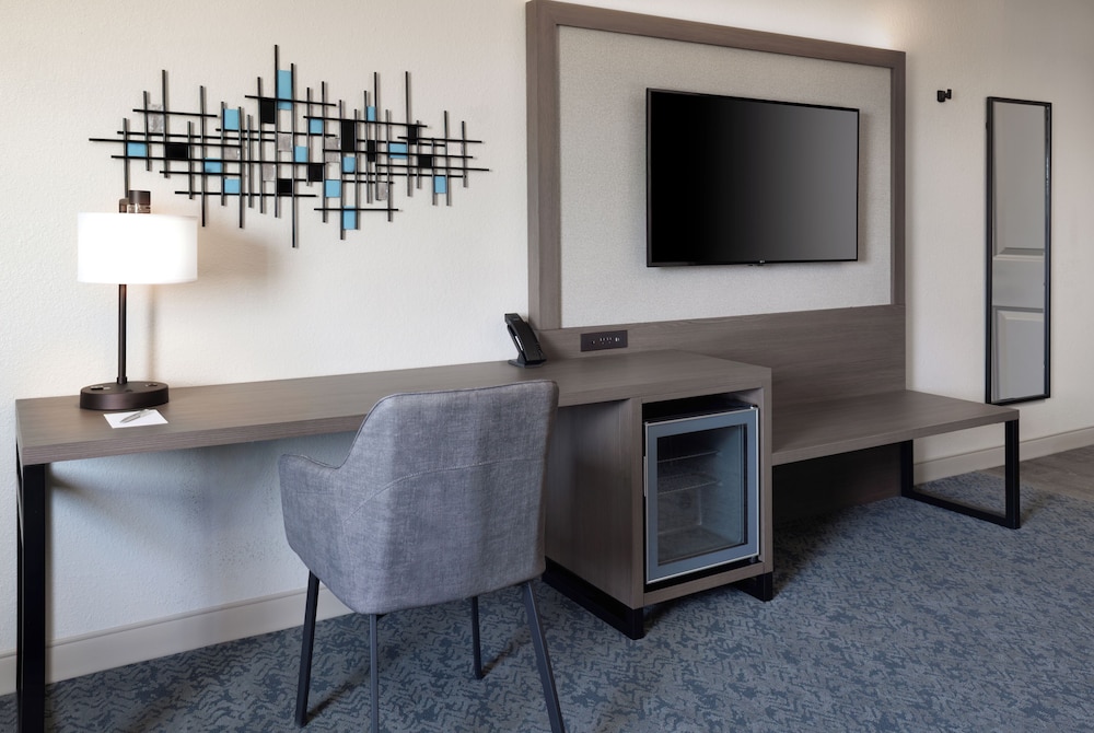 Renaissance Framingham Hotel & Conference Center - photo 11