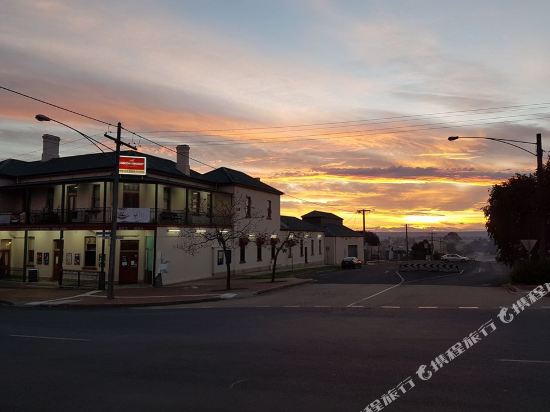 Orbost Club Hotel — hotel in Orbost
