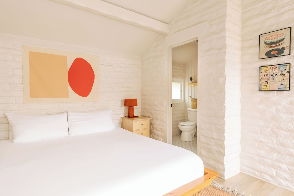 The Green Room Hotel - photo 31