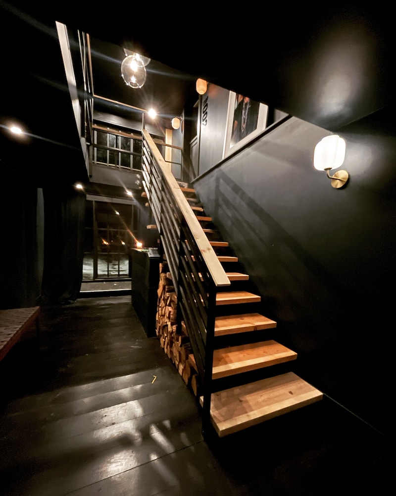 Rest Co. in Delaware, United States