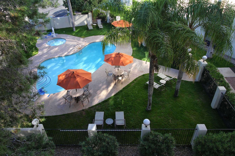 Hampton Inn Tucson Airport - photo 36