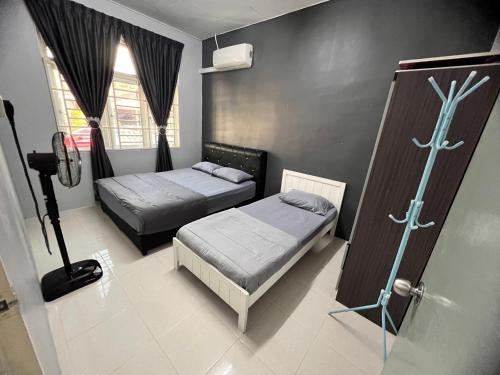 2 Bedroom house with Coway all room air cond WIFI Nettflix — 4-Star Luxury Hotel in Gurun, Malaysia