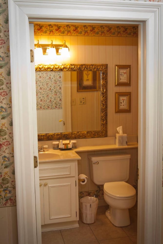 1842 Inn - photo 55