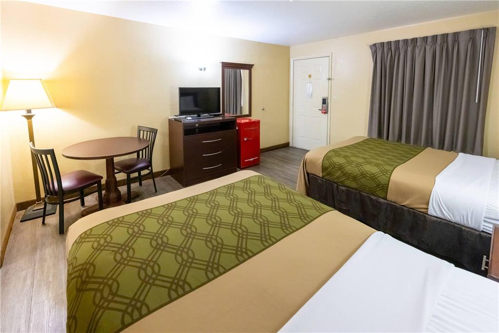 Econo Lodge McAlester - photo 14