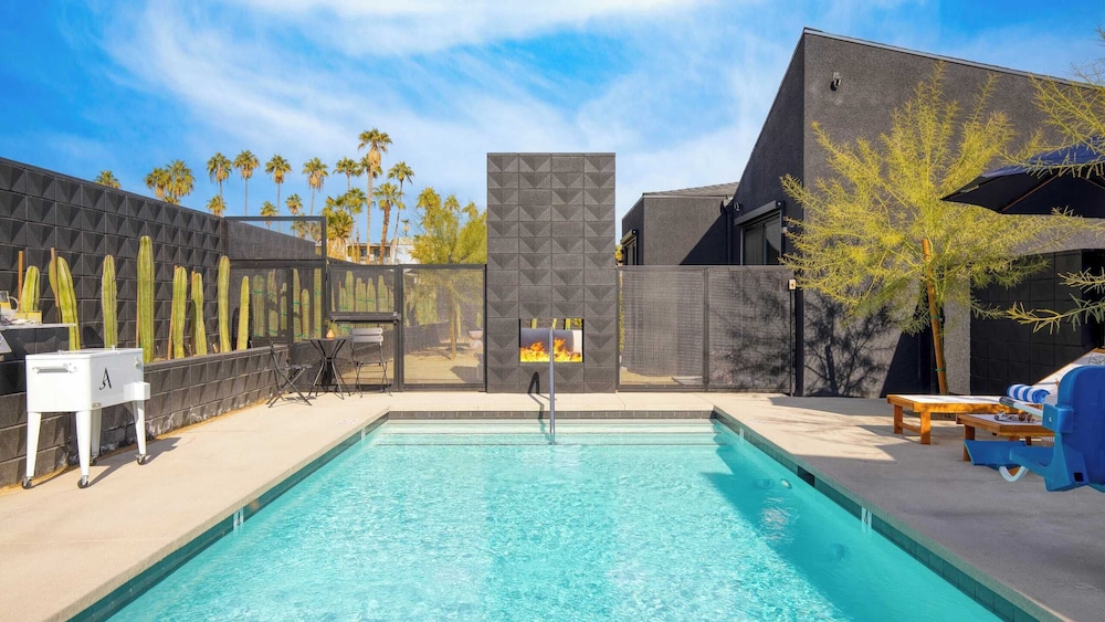 Blackhaus Suites by AvantStay - photo 44
