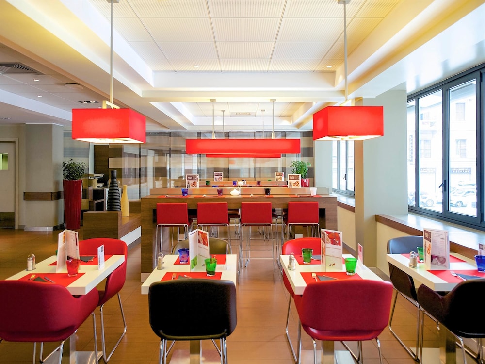 מזון ומשקאות