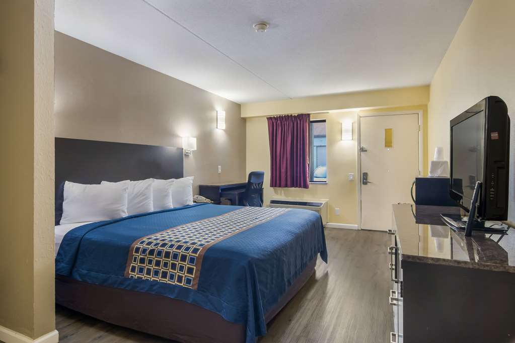 Rodeway Inn & Suites Monroeville Pittsburgh - photo 10