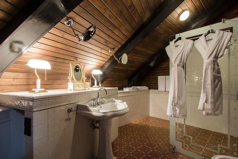 Hotel Zamok Bip — hotel in Pavlovsk
