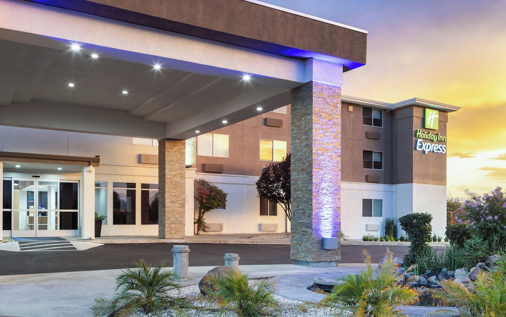 Holiday Inn Express Redding North by IHG - photo 6