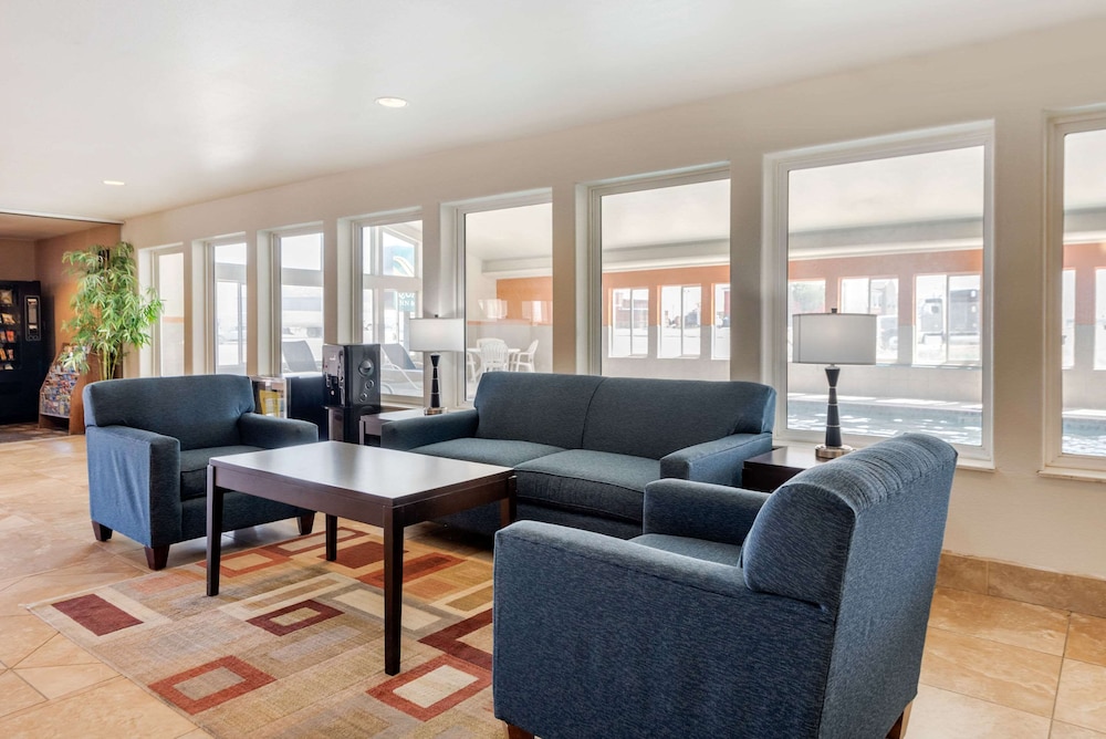 Quality Inn & Suites Limon - photo 4