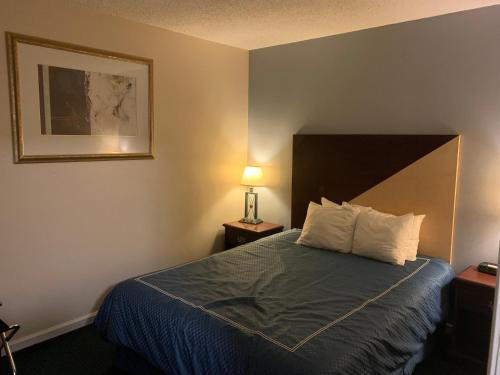 Merrimac Inn & Suites - featured photo
