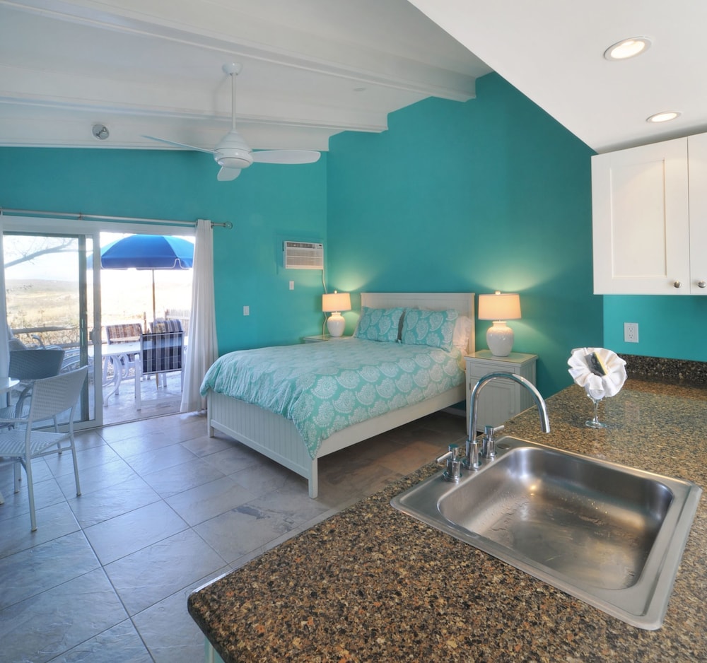 Driftwood Resort - photo 6