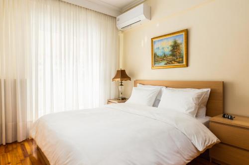 BrothersHouse — 4-Star Luxury Hotel in Thessaloniki, Greece