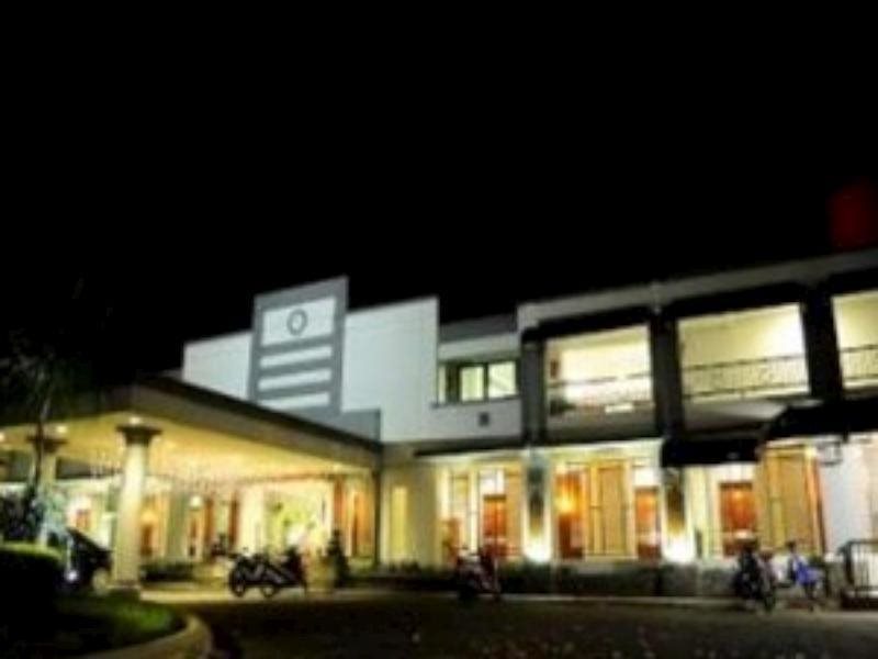 Oyo 738 New Ria Dianl pet-friendly hotel Depok