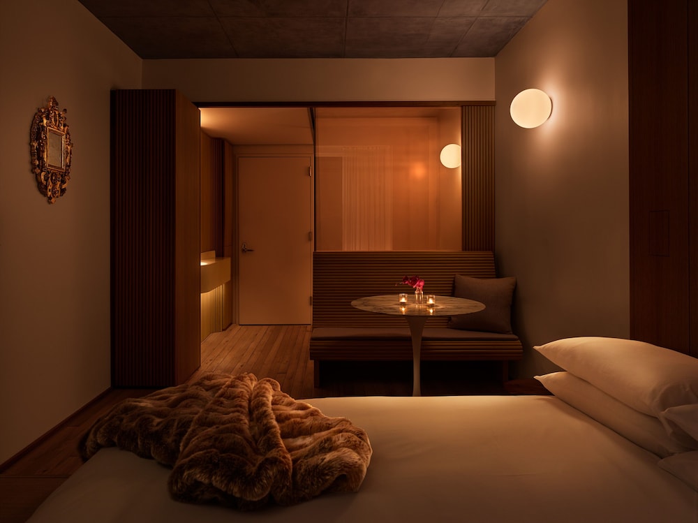 PUBLIC an Ian Schrager hotel - photo 16