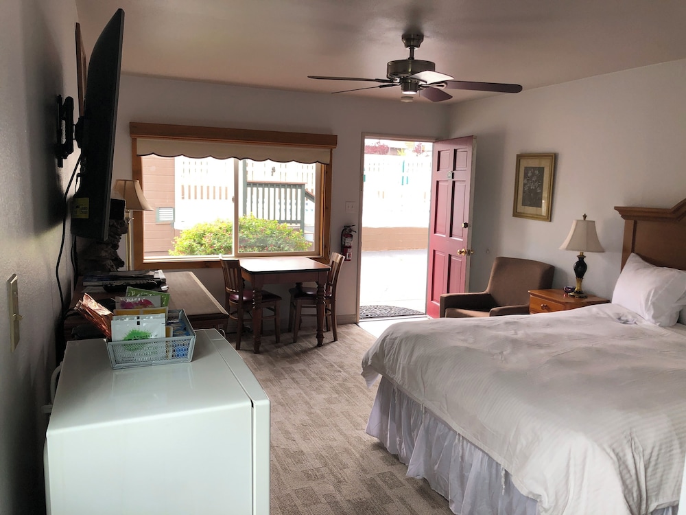 Bay Meadows Resort - photo 6
