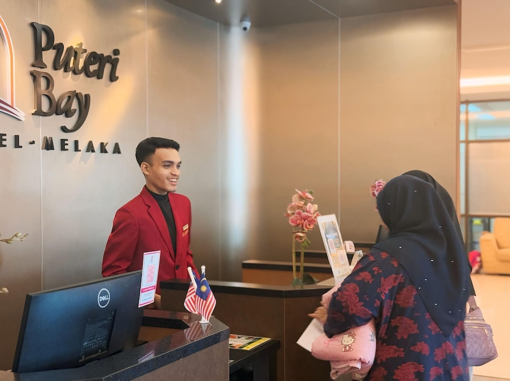 Pantai Puteri Hotel — Malacca — photo 2