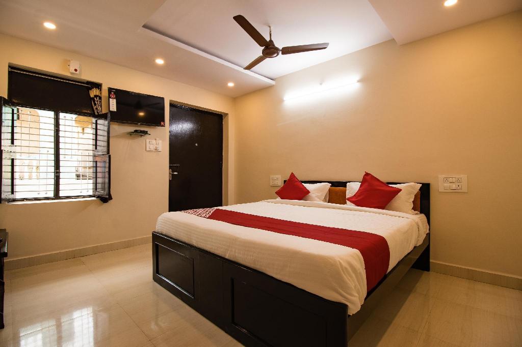 Capital O 38026 Chhatrapati Residency in Tirupati, India