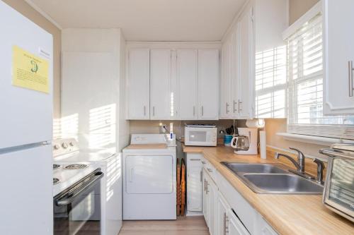 Splendid Days by Oak Island Accommodations - photo 30
