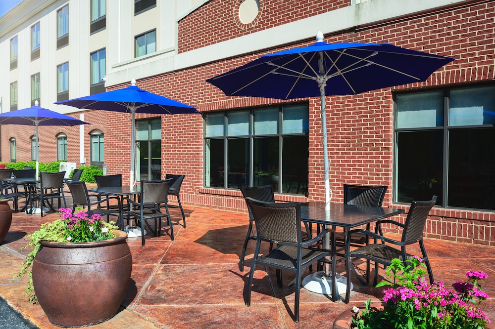 Holiday Inn Express Hotel & Suites Tullahoma by IHG - photo 40