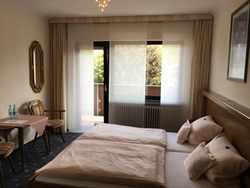 Gasthof zur Sonne Winzenhohl — Hosbach — photo 4