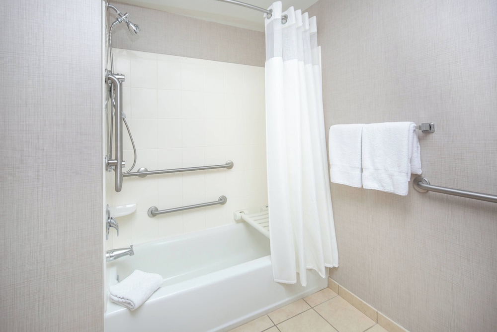 Residence Inn Phoenix NW Surprise - photo 18