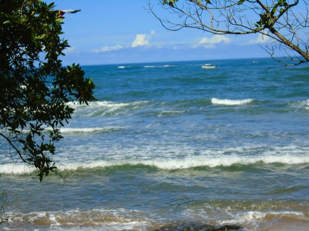 Rita Sonny Tropical Surf Cabina in Paraiso, Costa Rica