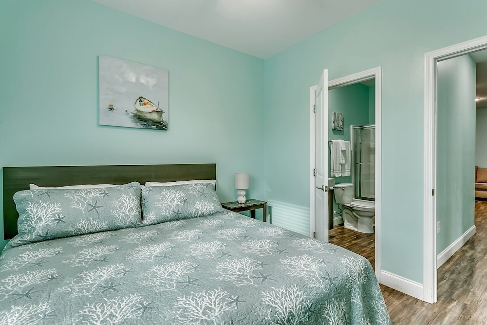 Together Resorts Cherry Grove Resort at 204 54th B - photo 10
