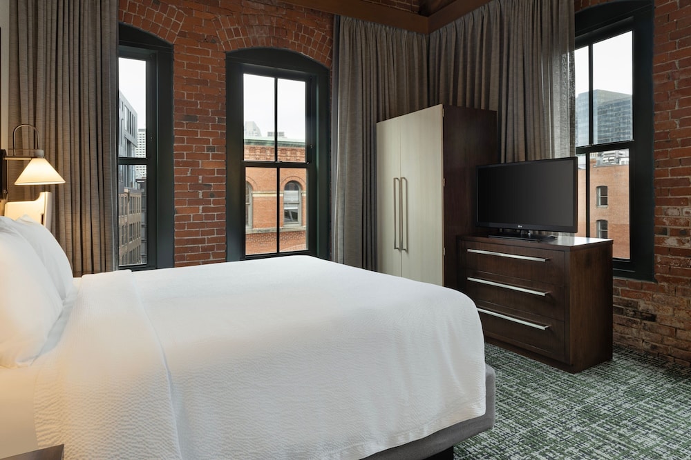 Residence Inn by Marriott Boston Downtown Seaport - photo 13