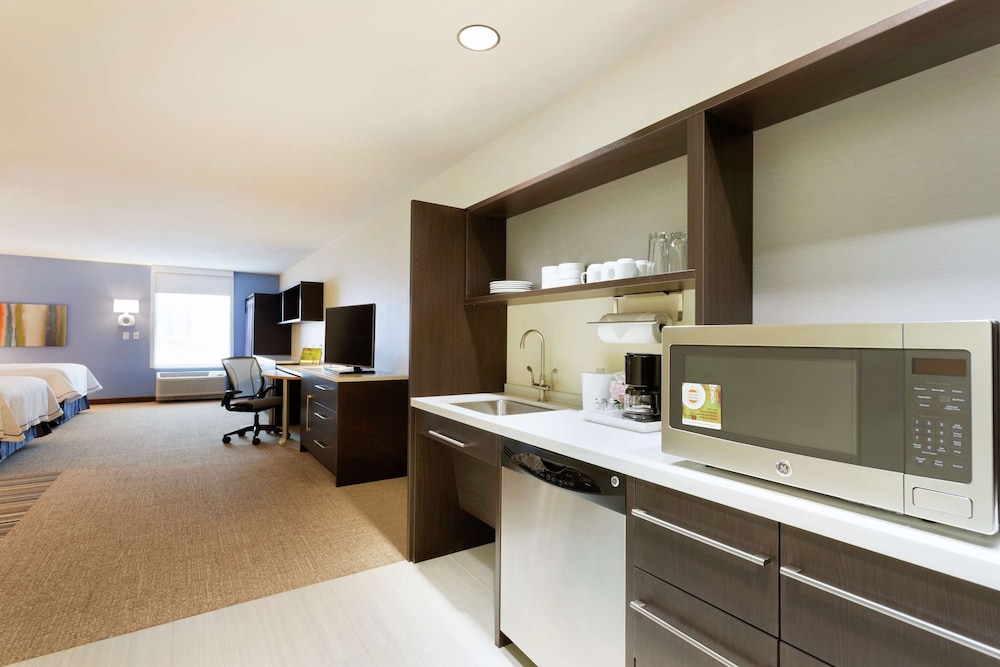 Home2 Suites by Hilton Midland - photo 11