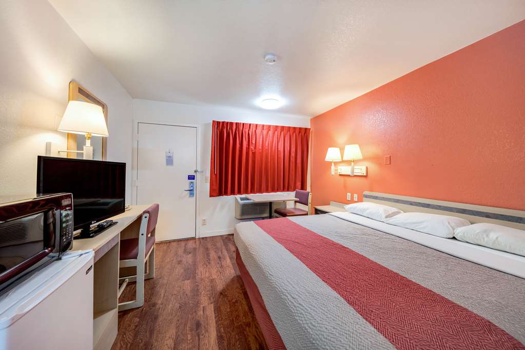 Motel 6 Greenville TX - photo 8