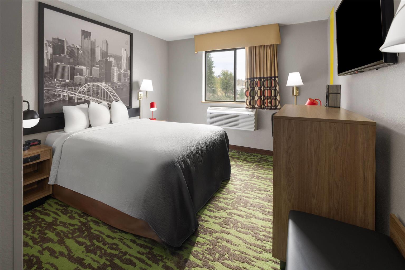 Super 8 by Wyndham New Stanton - photo 21