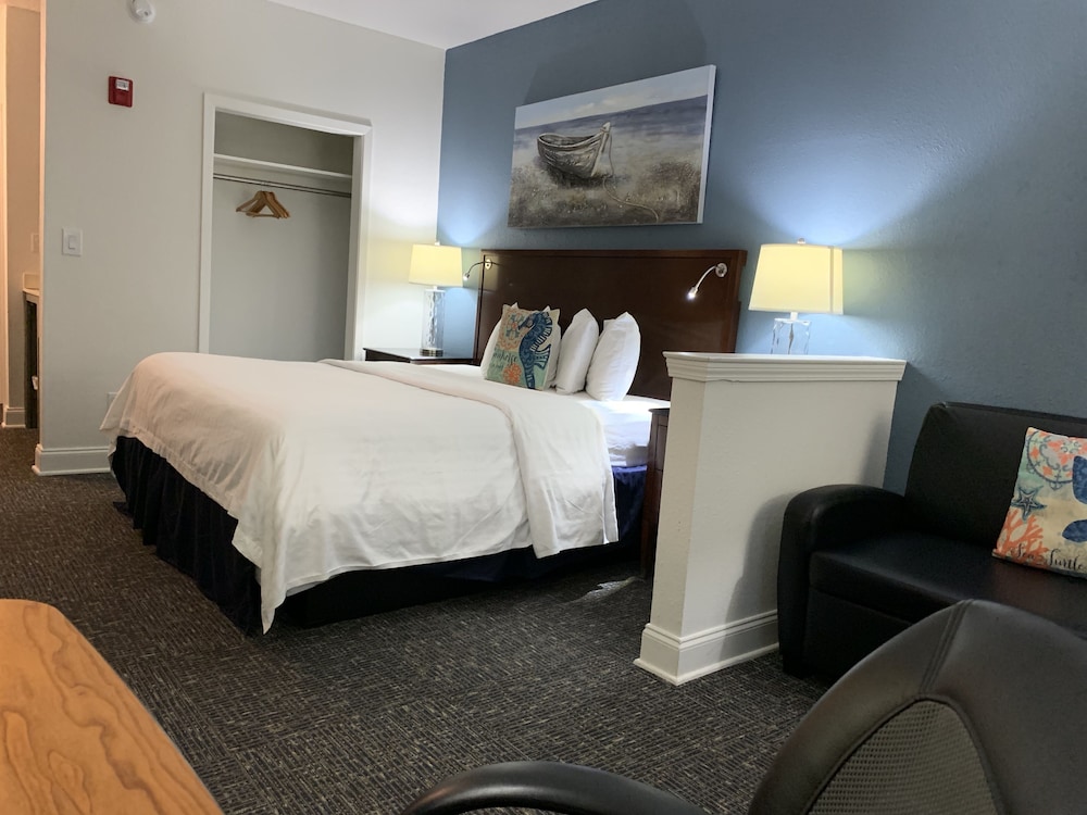 Hotel Pensacola - photo 21