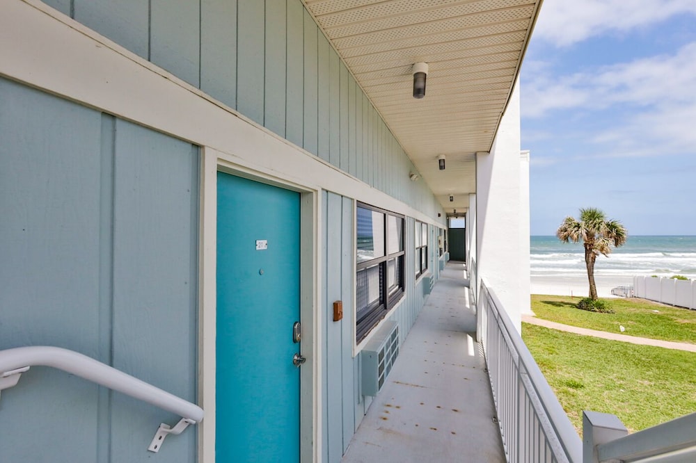Coastal Waters Inn - photo 39