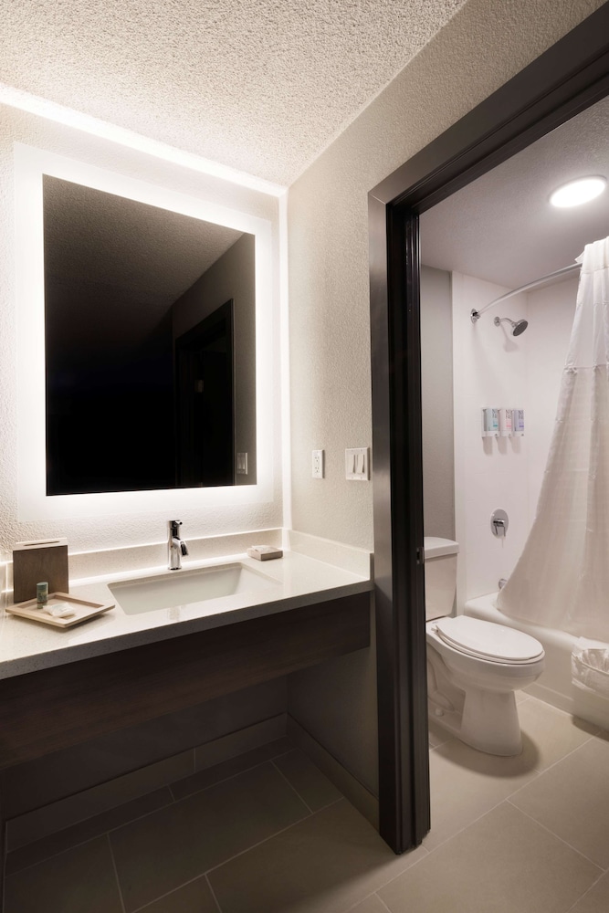 Days Inn by Wyndham Reno South - photo 4