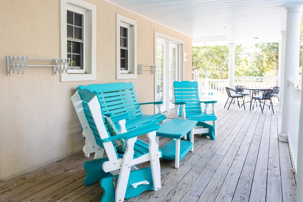 Canalside Inn - photo 164