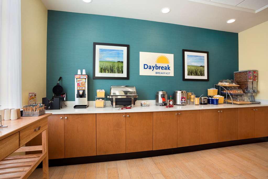 Days Inn & Suites by Wyndham Caldwell - photo 5
