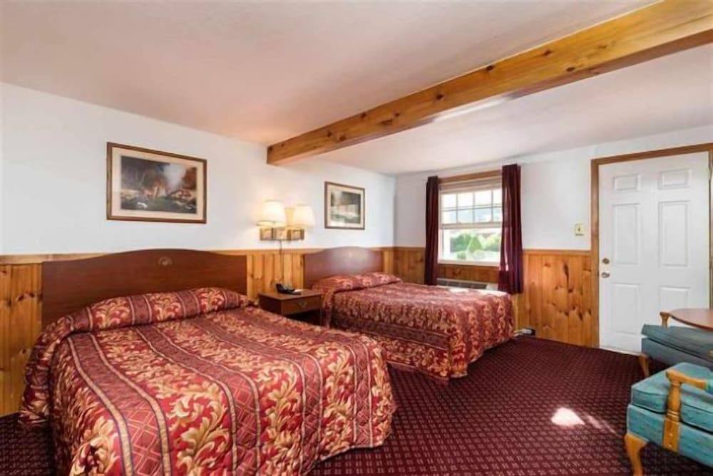 Covered Bridge Riverview Lodge - photo 5